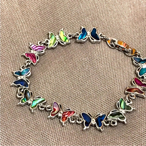 BNWT Y2k pastel colorful butterfly bracelet ๐ฆ - Picture 4 of 7